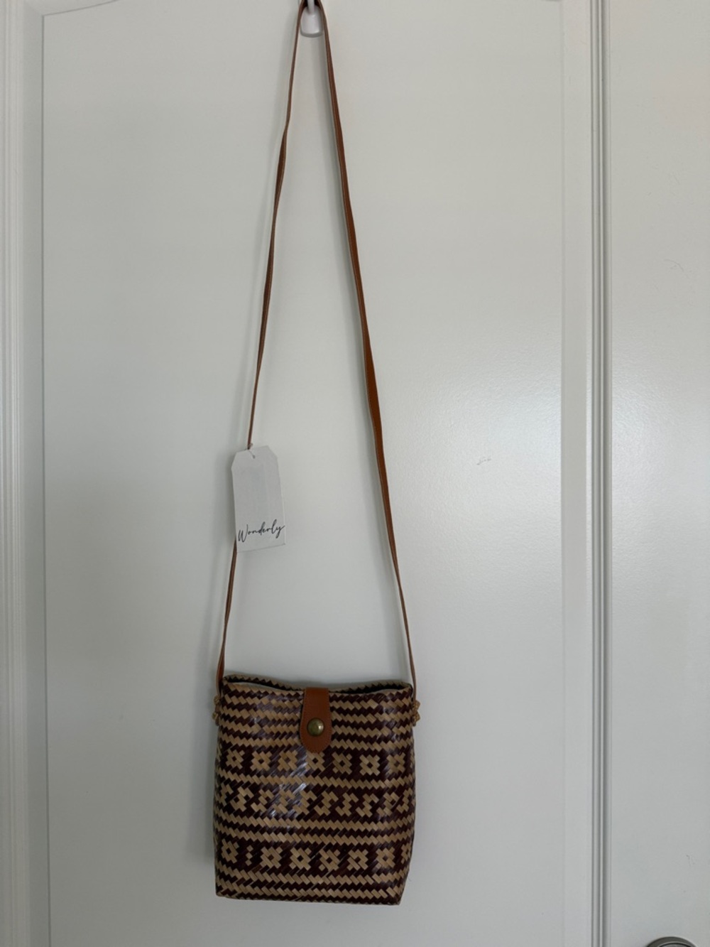 Belk Woven Straw Braided Crossbody Bag in Brown Beige Pattern - Picture 3 of 11